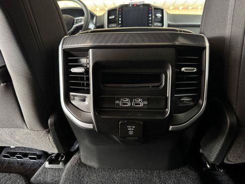 Used 2025 RAM 1500 Big Horn AWD/4WD image 34