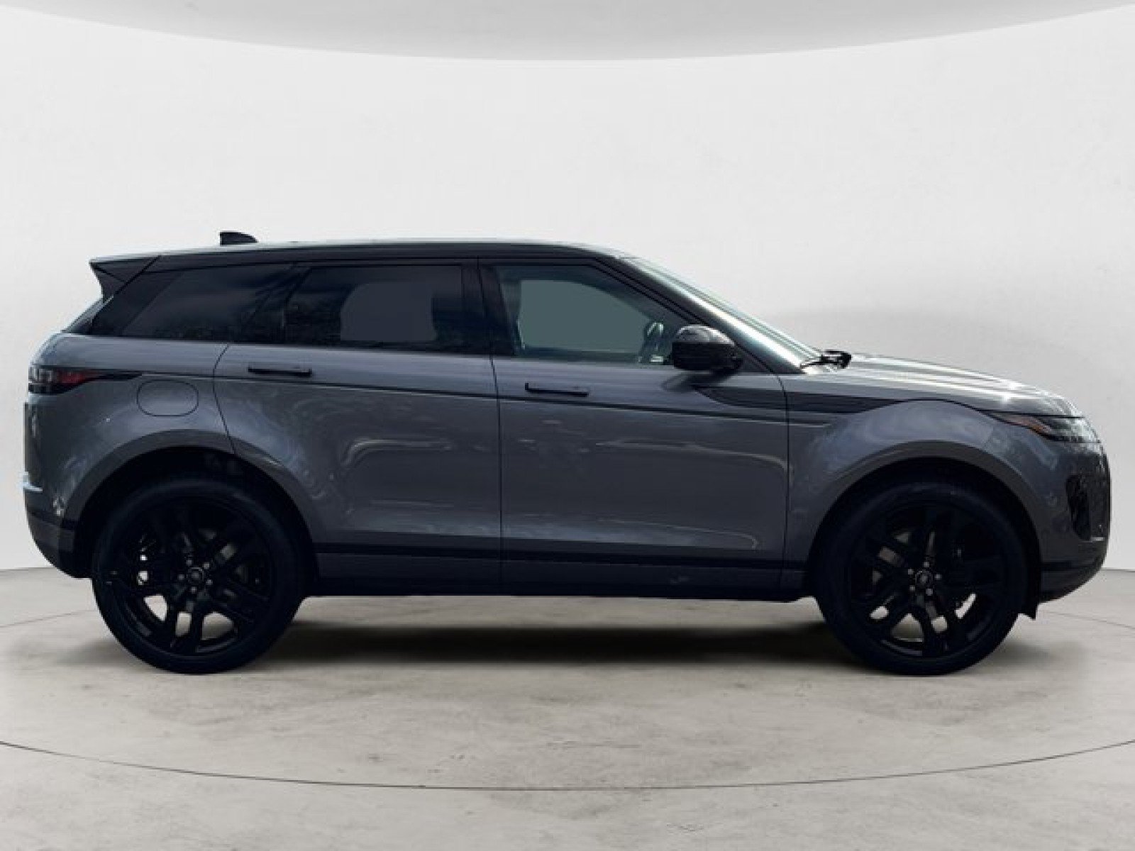 New 2026 Land Rover Range Rover Evoque S AWD/4WD image 3