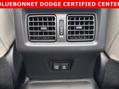 Used 2025 Toyota Camry XLE w/ Premium Plus Package image 27