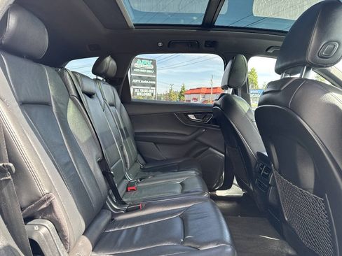 Used 2017 Audi Q7 3.0T Premium AWD/4WD image 19