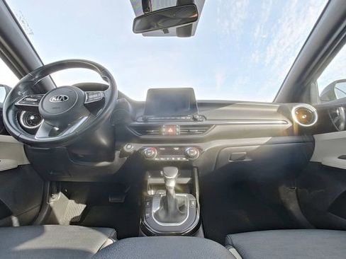 Used 2020 Kia Forte EX image 25