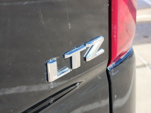 Used 2021 Chevrolet Silverado 1500 LTZ w/ LTZ Premium Package image 16