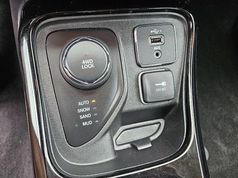 Used 2019 Jeep Compass Limited w/ Safety & Security Group AWD/4WD image 22