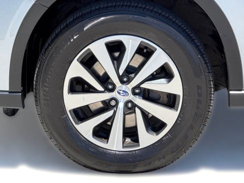 Used 2020 Subaru Outback AWD/4WD image 11