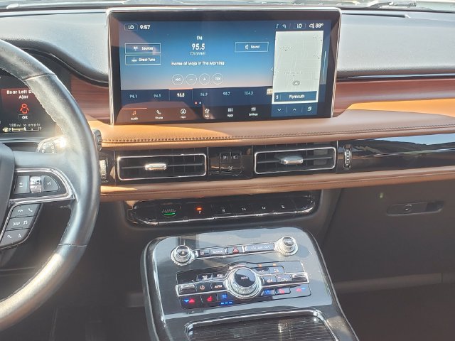 Certified 2023 Lincoln Nautilus Reserve AWD/4WD image 27