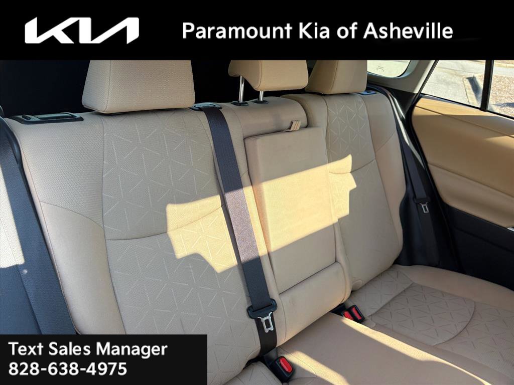 Used 2019 Toyota RAV4 XLE FWD image 21