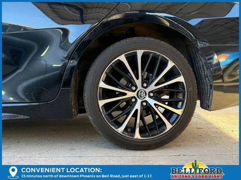 Used 2019 Toyota Camry SE image 6