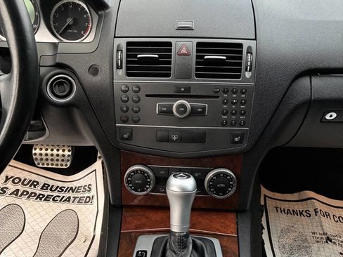 Used 2011 Mercedes-Benz C 300 4MATIC Sedan image 17