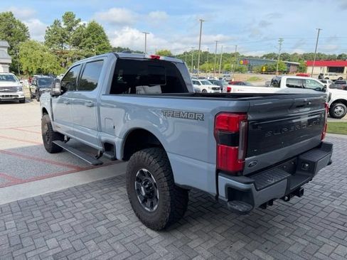 Used 2025 Ford F250 Platinum w/ Tremor Off-Road Package AWD/4WD image 3