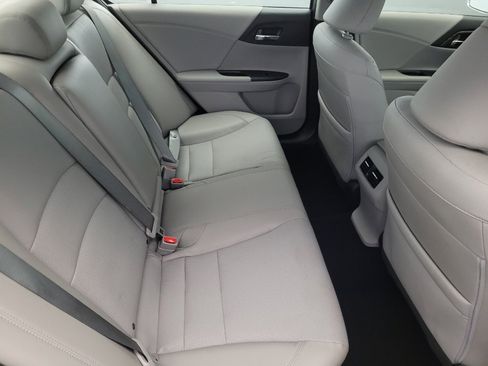 Used 2017 Honda Accord EX-L image 19