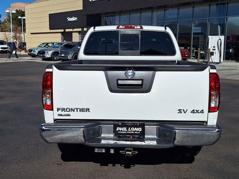 Used 2021 Nissan Frontier SV w/ SV Utility Package image 4