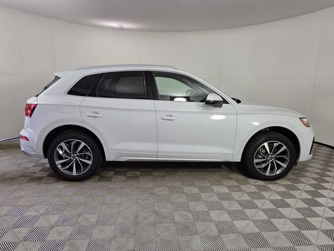 Certified 2024 Audi Q5 2.0T Premium Plus AWD/4WD image 8