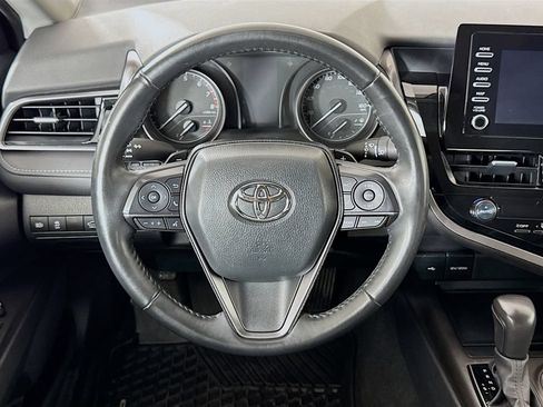 Used 2024 Toyota Camry SE FWD image 4