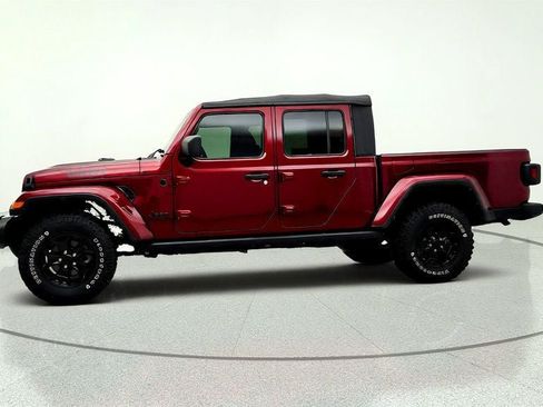 Used 2021 Jeep Gladiator Sport AWD/4WD image 8