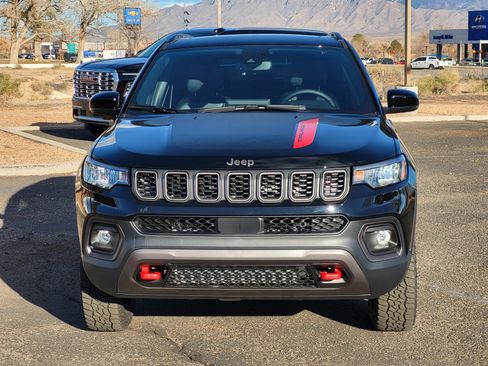 New 2026 Jeep Compass Trailhawk w/ Sun, Sound & Navigation Group image 9