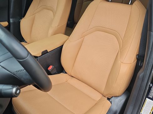 Used 2024 Lexus UX 250h AWD w/ Premium Package image 22