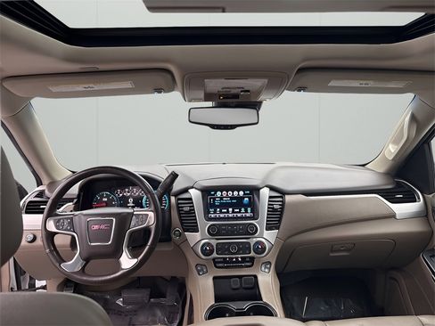 Used 2017 GMC Yukon XL SLT w/ Open Road Package image 25