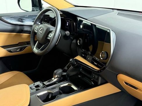 Certified 2025 Lexus NX 250 FWD w/ Premium Package image 31