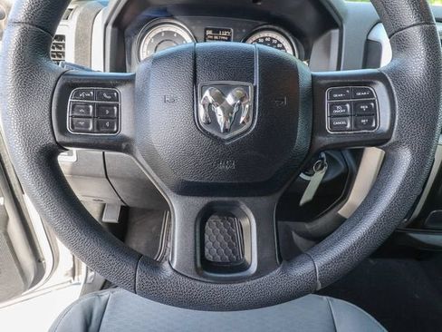 Used 2019 RAM 1500 Classic SLT RWD image 17