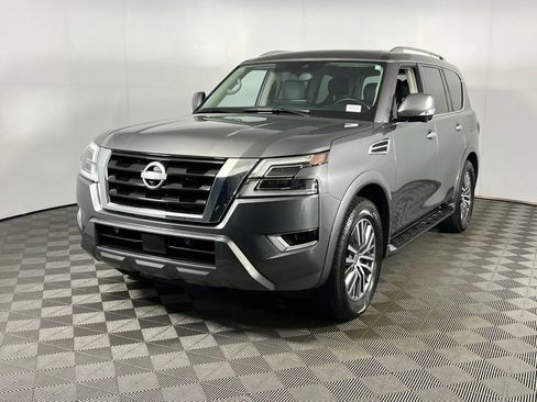 Used 2024 Nissan Armada SL image 3