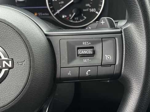 Used 2024 Nissan Rogue S AWD/4WD image 14
