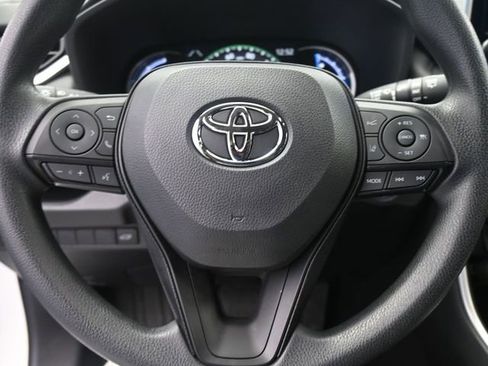 Used 2024 Toyota RAV4 XLE w/ Convenience Package image 18