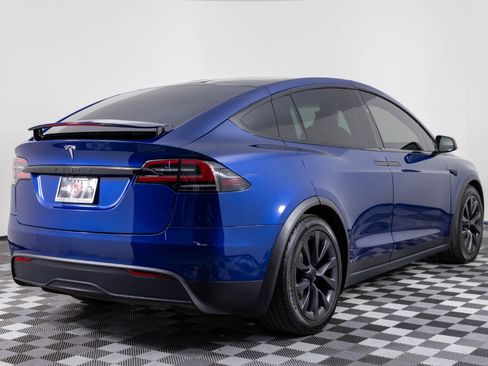 Used 2023 Tesla Model X image 7
