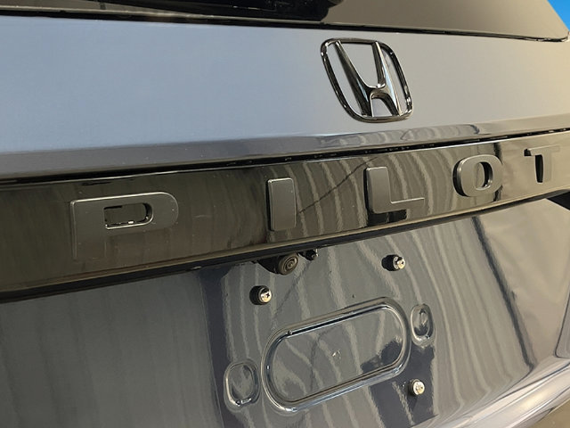 New 2026 Honda Pilot Touring image 7