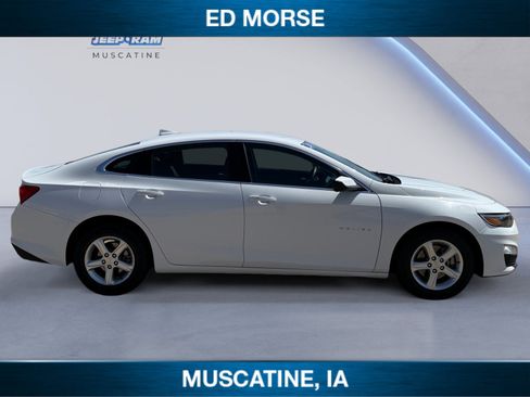 Used 2024 Chevrolet Malibu LT FWD image 6