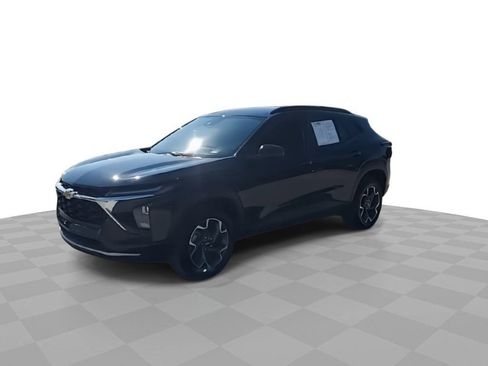 Used 2024 Chevrolet Trax LT image 4