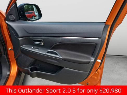 Used 2025 Mitsubishi Outlander Sport AWD image 36