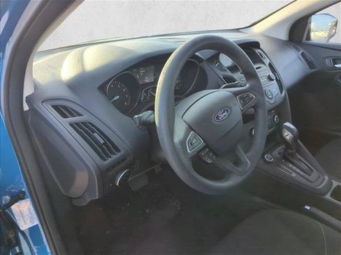 Used 2016 Ford Focus SE FWD image 12