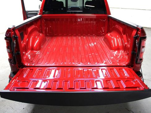 New 2026 RAM 1500 4x4 Crew Cab image 35