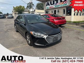 Used 2017 Hyundai Elantra SE image 1