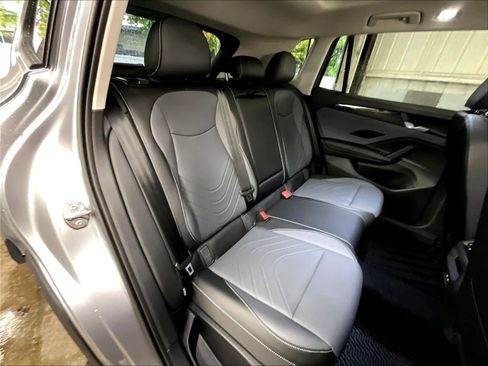 New 2026 Volkswagen Tiguan SE image 27