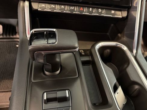 Used 2024 GMC Sierra 1500 Denali image 16