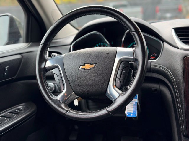 Used 2016 Chevrolet Traverse LT w/ Style and Technology Package FWD image 20