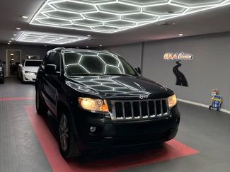 Used 2013 Jeep Grand Cherokee Laredo image 1