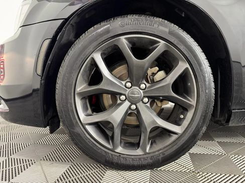 Used 2023 Chrysler 300 Touring w/ Sport Appearance Package RWD image 40