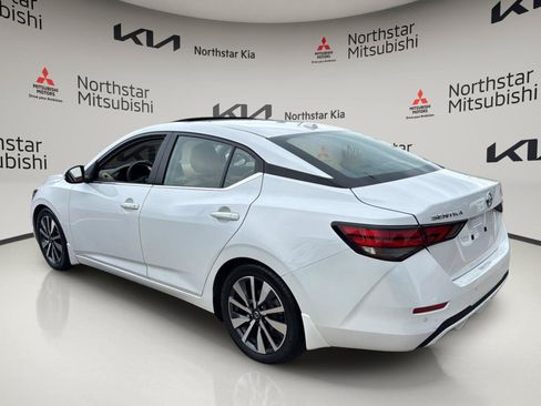 Used 2020 Nissan Sentra SV w/ SV Premium Package FWD image 3