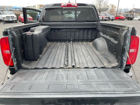 Used 2018 Chevrolet Colorado ZR2 image 12