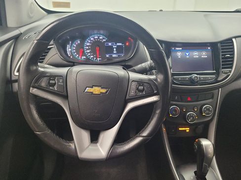 Used 2022 Chevrolet Trax LT w/ Driver Confidence Package AWD/4WD image 22