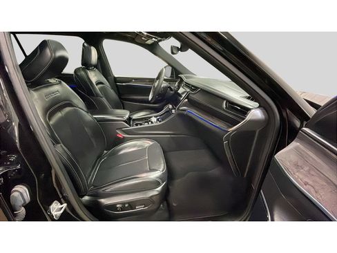 Used 2023 Jeep Grand Cherokee L Overland AWD/4WD image 23