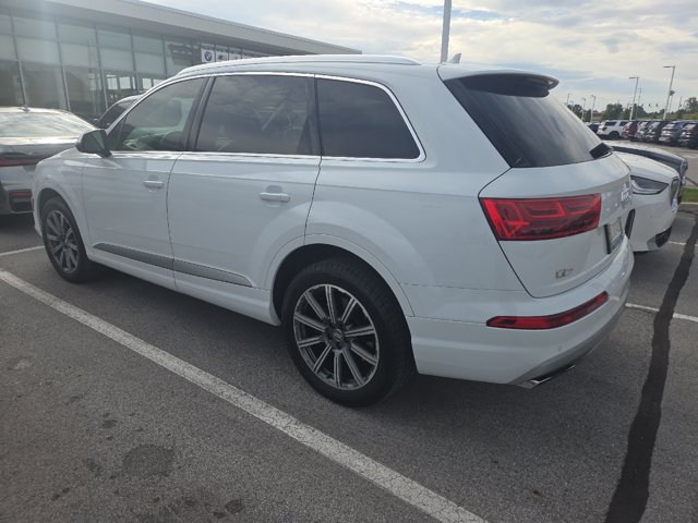 Used 2018 Audi Q7 3.0T Premium Plus w/ Premium Plus Package AWD/4WD image 5