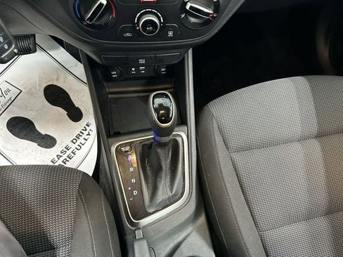 Used 2019 Hyundai Accent SE FWD image 17
