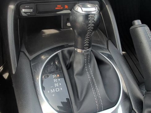 Used 2021 MAZDA MX-5 Miata RF Grand Touring RWD image 32