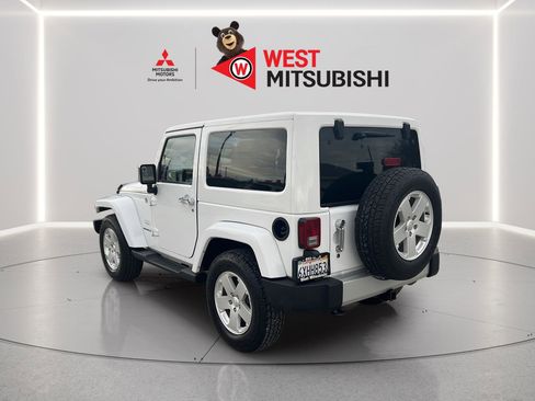 Used 2011 Jeep Wrangler Sahara w/ Connectivity Group image 4
