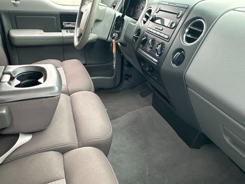 Used 2005 Ford F150 XLT image 15