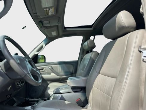 Used 2002 Toyota Sequoia Limited AWD/4WD image 15