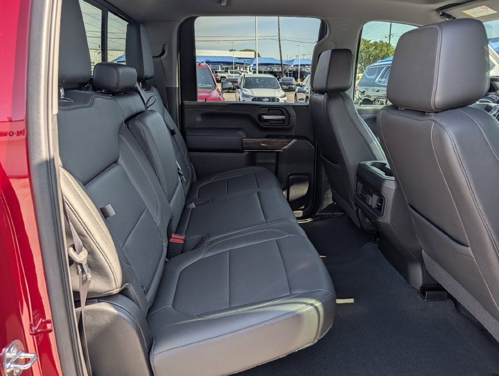Used 2022 Chevrolet Silverado 2500 LT w/ Convenience Package AWD/4WD image 28